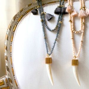 India Hicks Free Spirit charcoal horn necklace